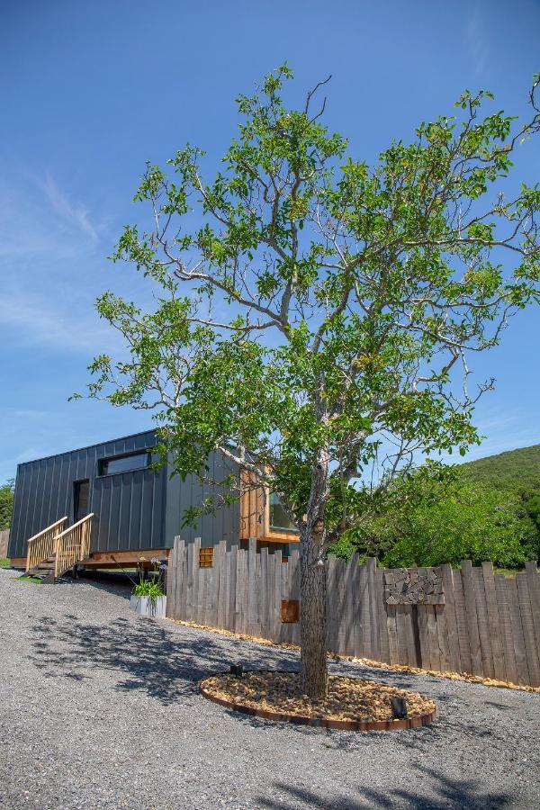 Vibe Luxury Cabins 아르누에로 외부 사진