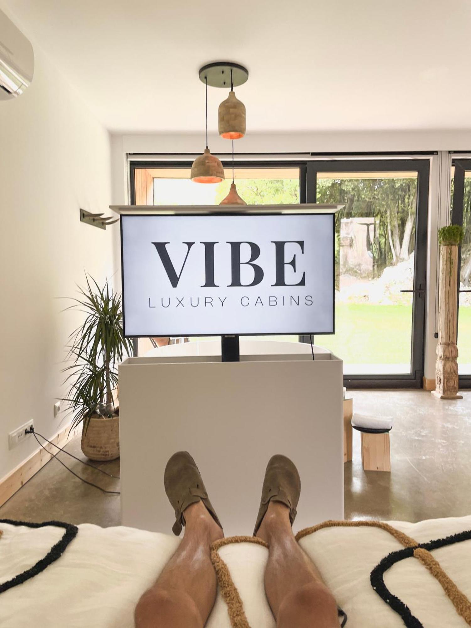 Vibe Luxury Cabins 아르누에로 외부 사진