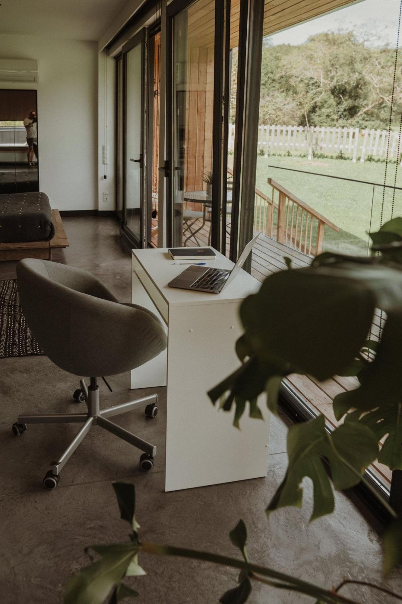 Vibe Luxury Cabins 아르누에로 외부 사진